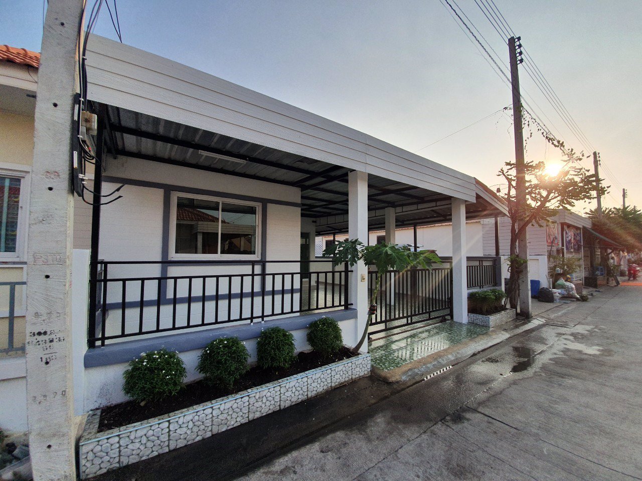 ขายทาวน์เฮ้าส์-มธนาวิลล่า-บ้านกรด-บางปะอิน-หลัง-big-c-อยุธยา-หลังมุม-28-ตรว-สวย-สภาพดี-พร้อม