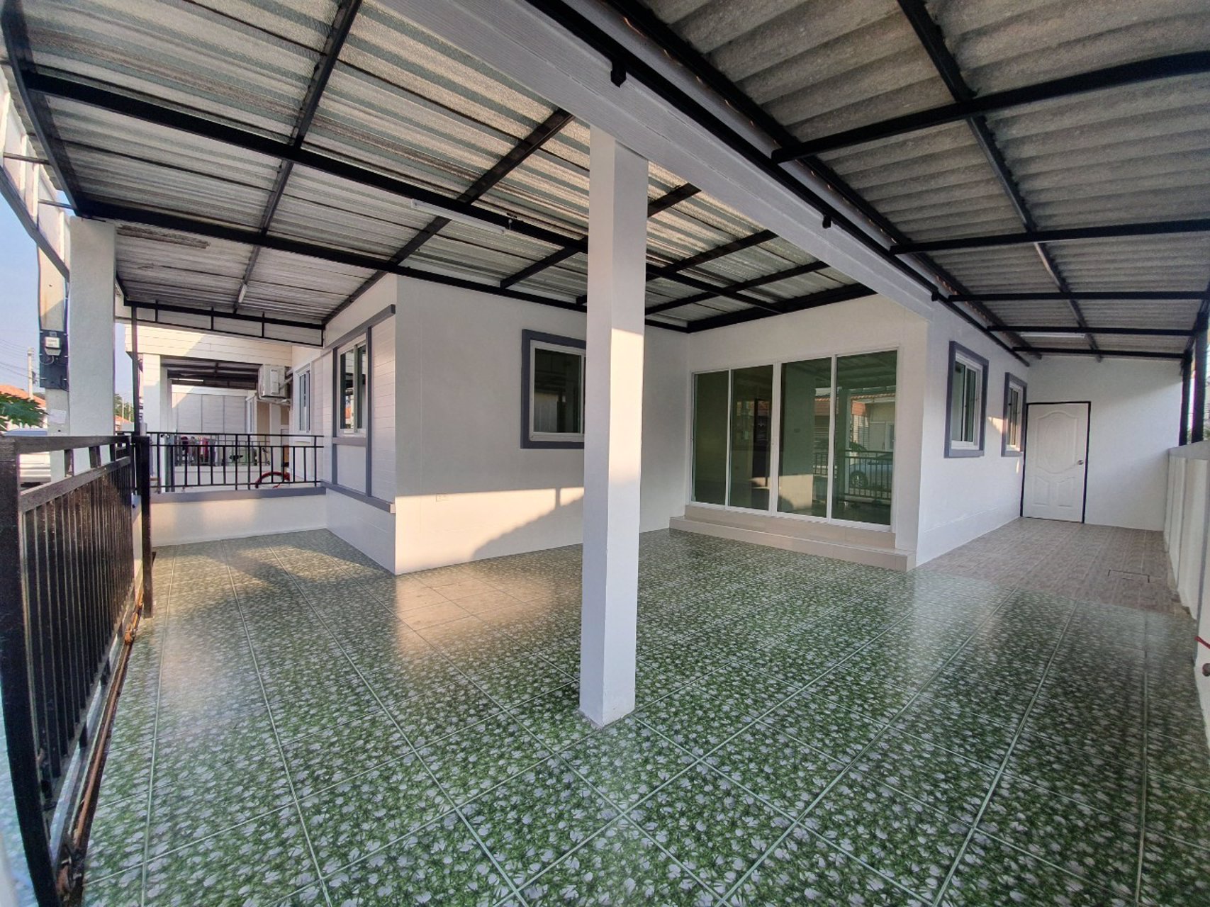 ขายทาวน์เฮ้าส์-มธนาวิลล่า-บ้านกรด-บางปะอิน-หลัง-big-c-อยุธยา-หลังมุม-28-ตรว-สวย-สภาพดี-พร้อม