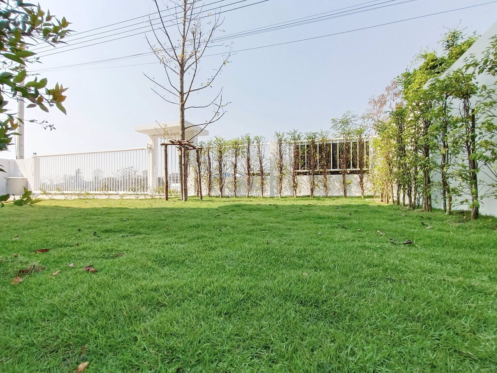 บ้านหลังใหญ่-2-ชั้น-ขนาด-4-ห้องนอน-3ห้องน้ำ-minimal-nordic-style