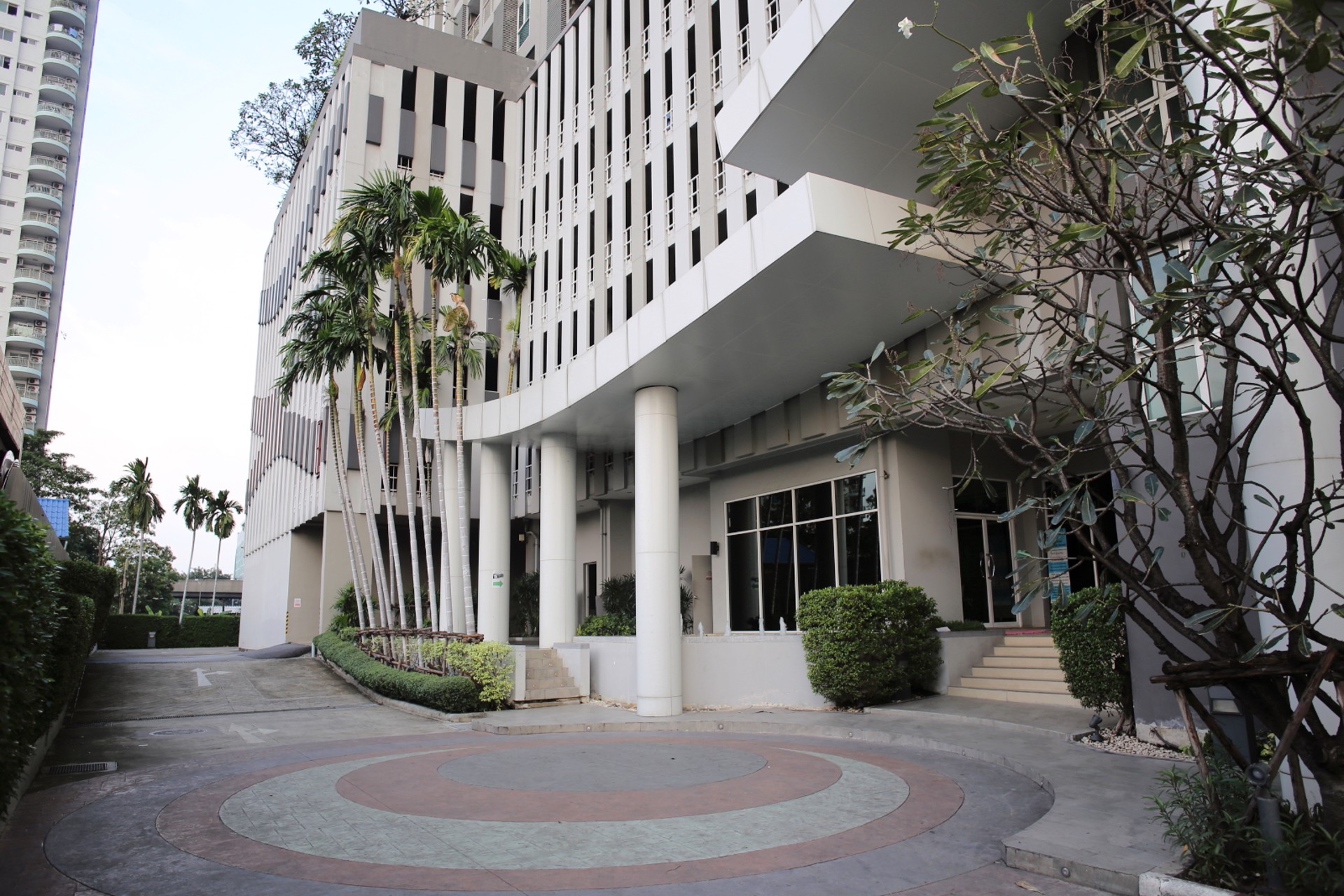 1-br-for-rent-the-mark-ratchada-airport-link-เดอะมาร์ค-รัชดา-34sqm-fully-furnished-near-arl-mrt-