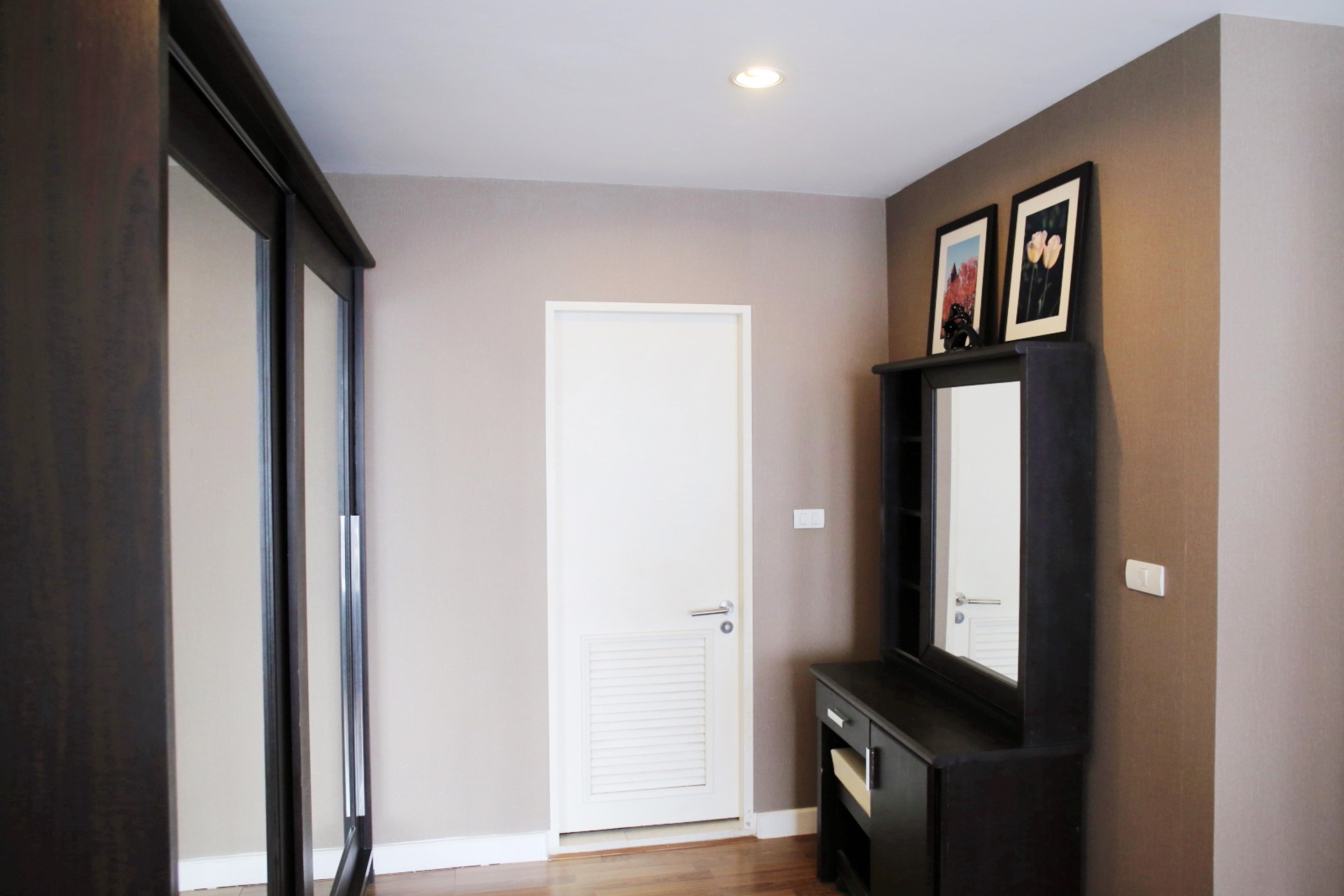 1-br-for-rent-the-clover-thonglor-residence-เดอะ-โคลเวอร์-ทองหล่อ-45sqm-fully-furnished