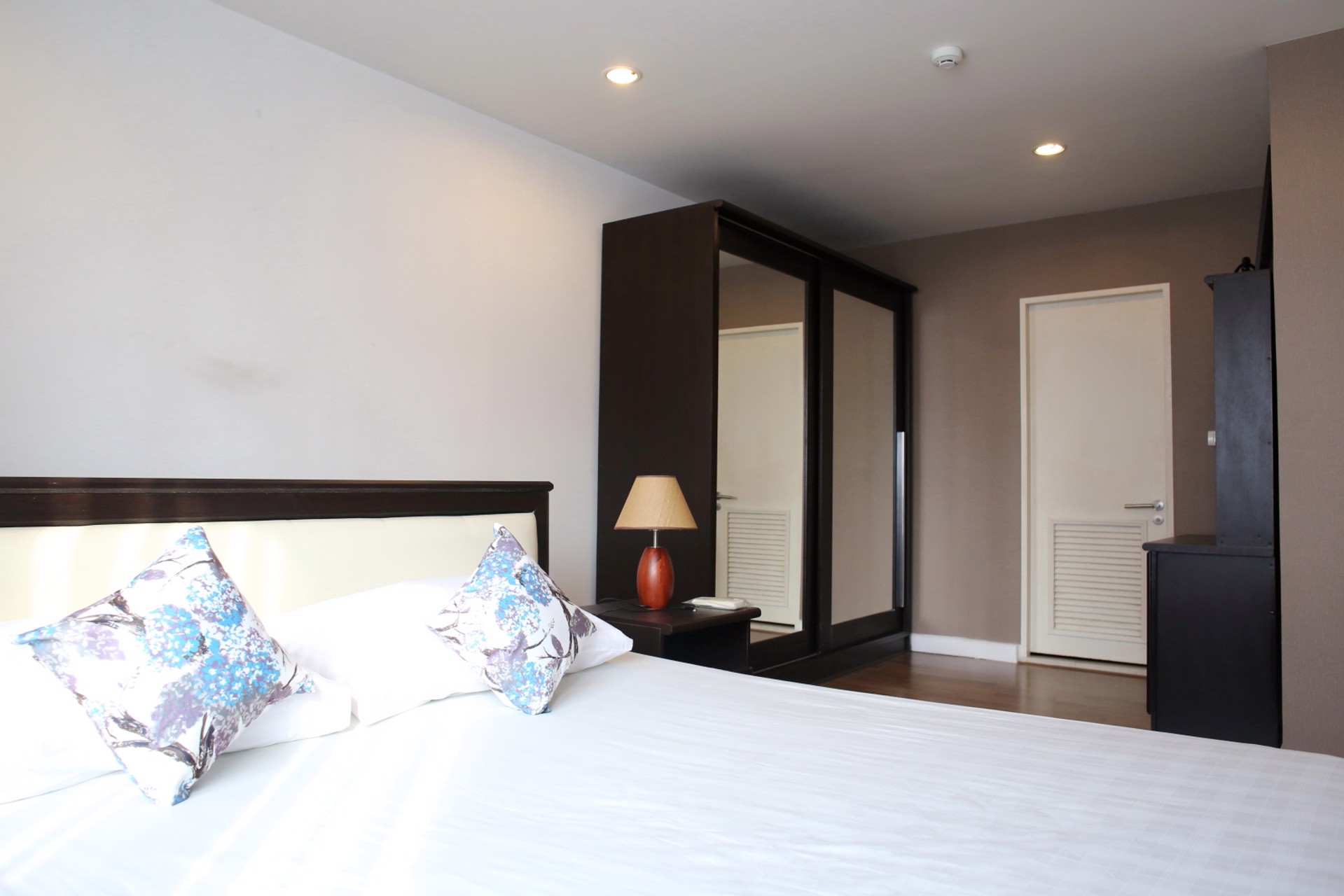 1-br-for-rent-the-clover-thonglor-residence-เดอะ-โคลเวอร์-ทองหล่อ-45sqm-fully-furnished