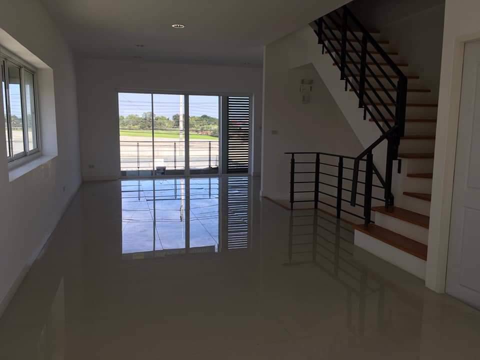 อาคารพาณิชย์ห้องมุม-สวย-ติดถนนใหญ่สุวินทวงค์