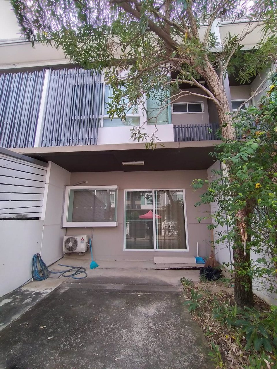 ขายทาวน์โฮม-วิลเลจจิโอ-18ตรว-tel-094-045-7914-064-974-1695