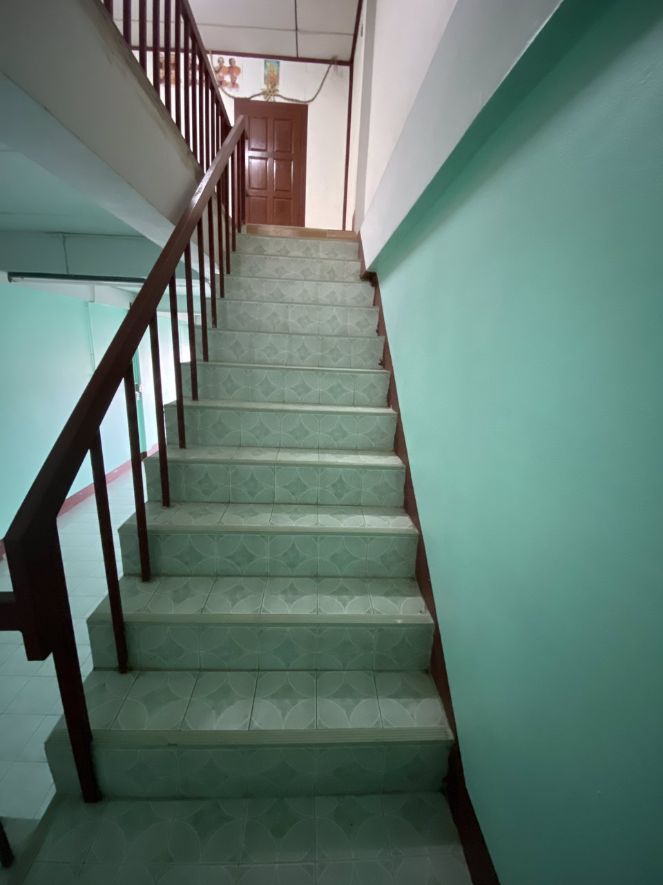 ขายอาคารพาณิชย์-2-ชั้น-ทำเลสวย-ติดถนนไฮเวย์ลำปาง-งาว-ใกล้ตัวเมืองลำปาง