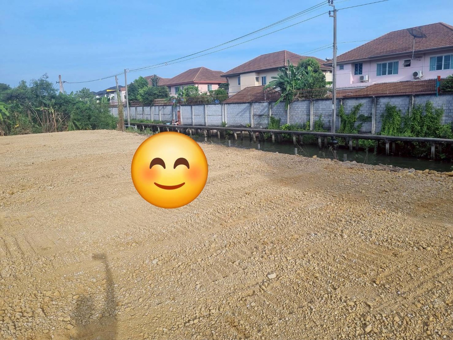 ให้เช่าที่ดิน-ติดถนนพระเทพตัดใหม่-หลังติดคลองบางเชือกหนัง-หน้ากว้าง-57-เมตร-ทำเลกำลังโต