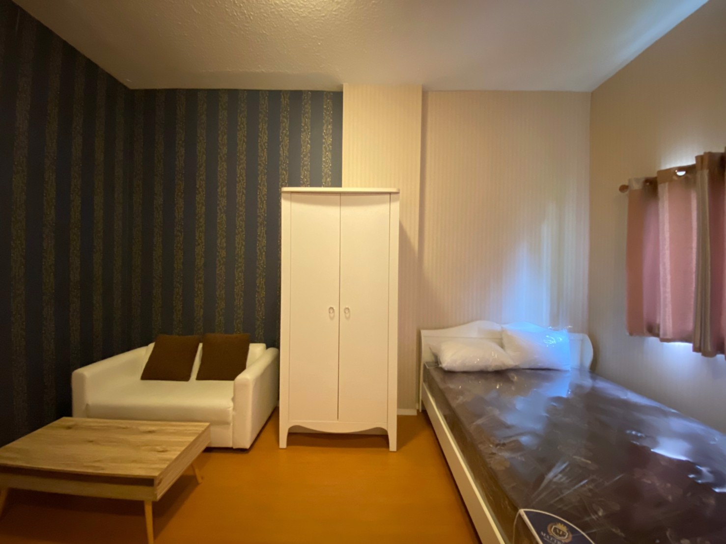 ให้เช่าคอนโดลุมพีนี-ร่มเกล้า-สุวรรณภูมิ-ตกตแต่งครบพร้อมอยู่