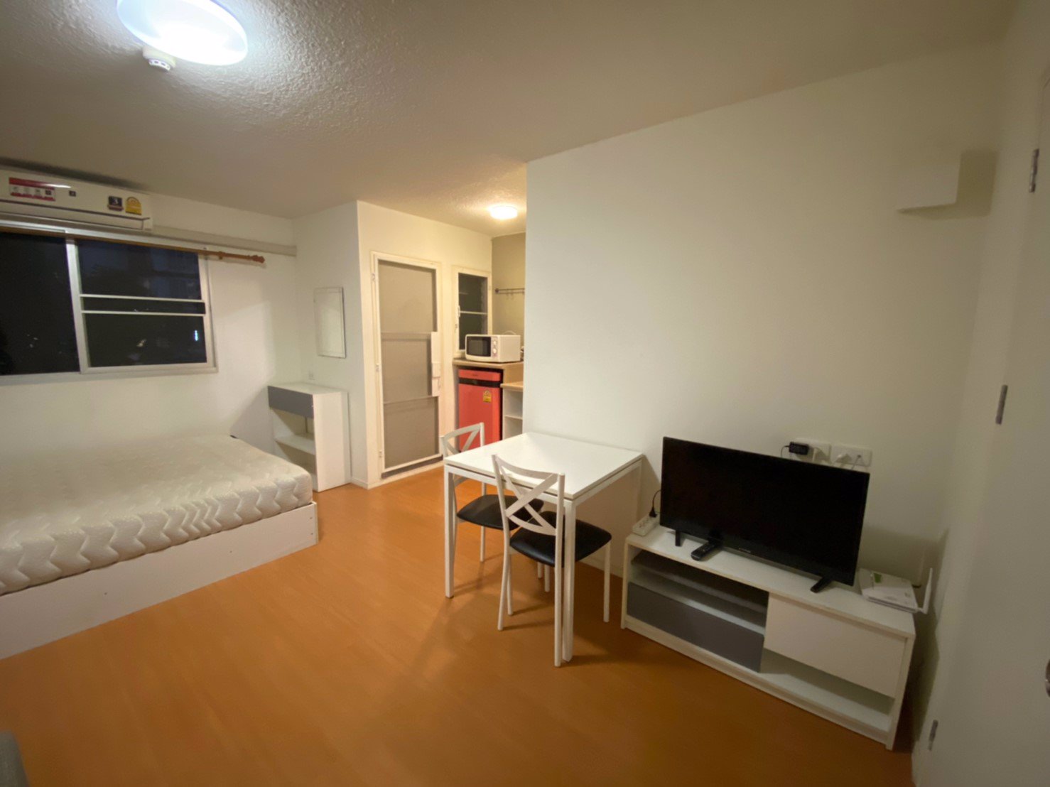 ให้เช่าคอนโดลุมพีนี-ร่มเกล้า-สุวรรณภูมิ-ใกล้แอร์พอร์ตลิ้งค์ลาดกระบังและสนามบินสุวรรณภูมิ