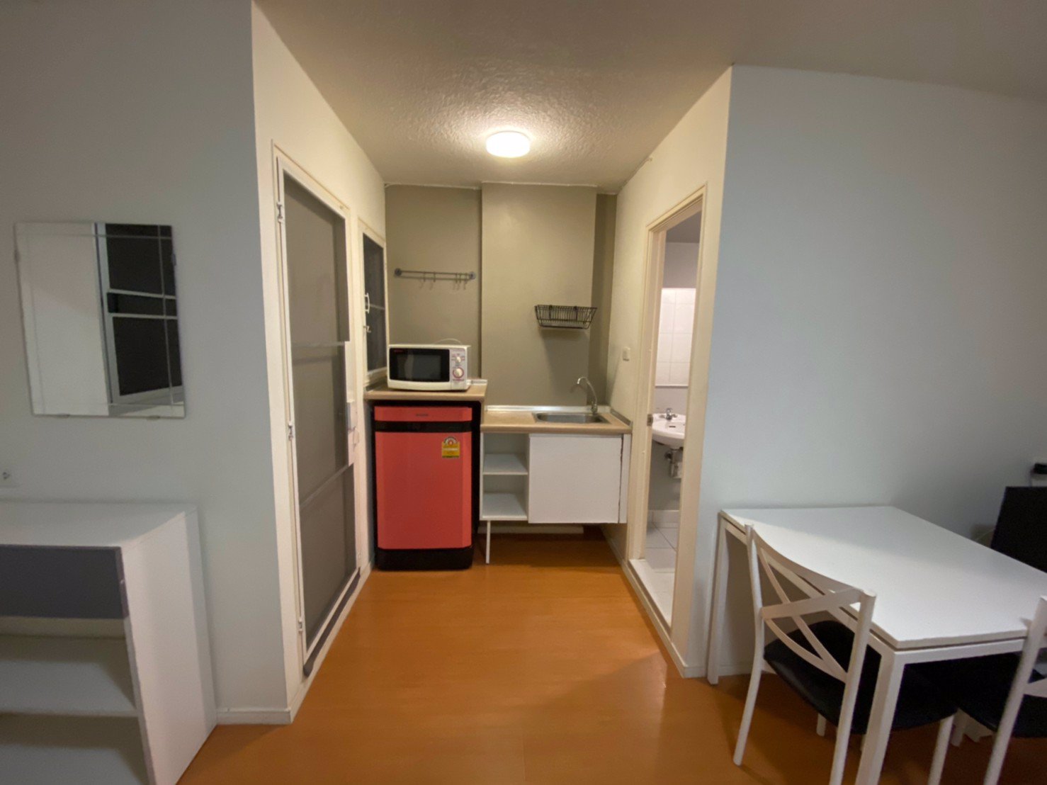 ให้เช่าคอนโดลุมพีนี-ร่มเกล้า-สุวรรณภูมิ-ใกล้แอร์พอร์ตลิ้งค์ลาดกระบังและสนามบินสุวรรณภูมิ