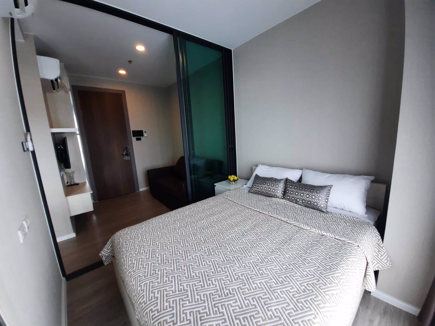 ให้เช่าคอนโด-เจดับบลิว-สเตชั่น-แอท-รามอินทรา-ห้องสวย-แต่งครบพร้อมอยู่-มีเครื่องซักผ้า-