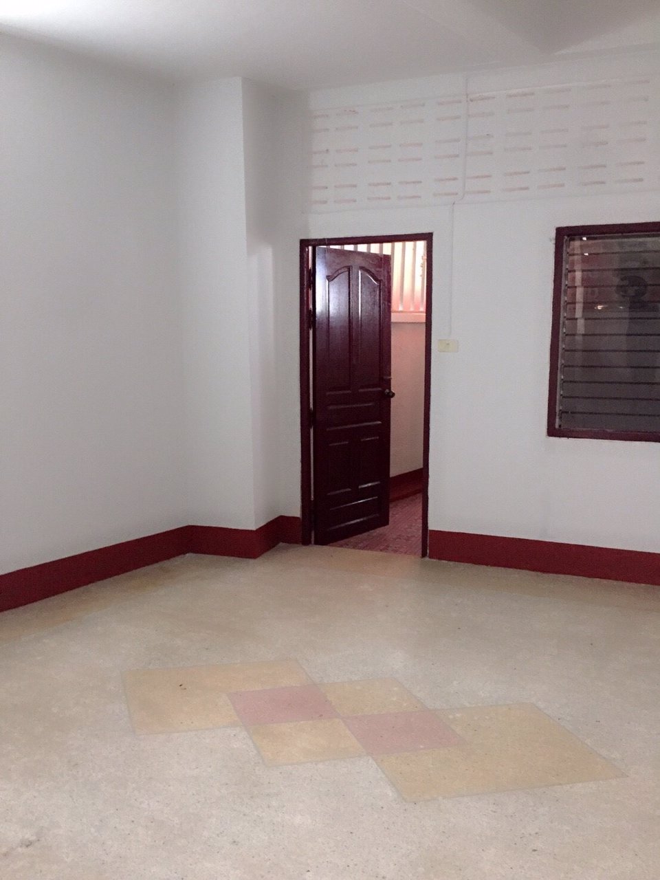 ขายด่วน-อาคารพาณิชย์-2-ชั้นครึ่ง-ตัวเมืองอำนาจเจริญ-สี่แยกมิ่งมงคล-ทำเลธุรกิจ-ติดถนนใหญ่