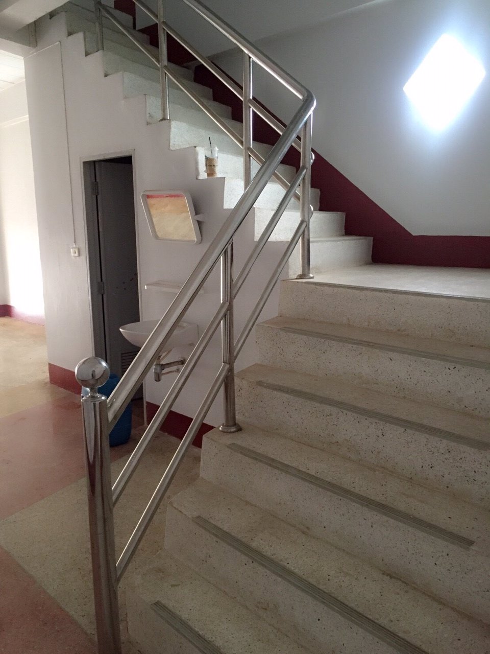 ขายด่วน-อาคารพาณิชย์-2-ชั้นครึ่ง-ตัวเมืองอำนาจเจริญ-สี่แยกมิ่งมงคล-ทำเลธุรกิจ-ติดถนนใหญ่