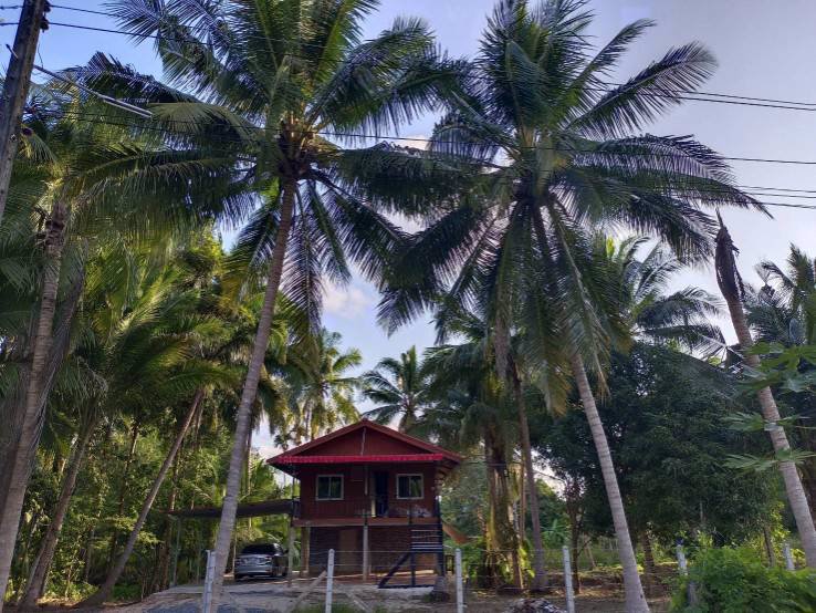 ขายด่วน-บ้านพร้อมที่ดินติดถนนคอนกรีต-อยู่ในชุมชน-วันยาวล่าง-อำเภอขลุง-จันทบุรี