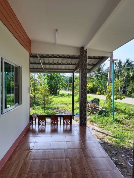 ขายบ้าน-ในเขตเทศบาล-อำเภอขลุง-จันทบุรี-ติดถนนคอนกรีต-อยู่ในชุมชนอากาศดี