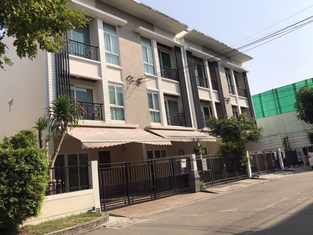 ายถูกสุดๆไปเลยจ้า-บ้านกลางเมือง-พระราม-9-มอเตอร์เวย์-ราคา-6-ล้านบาท