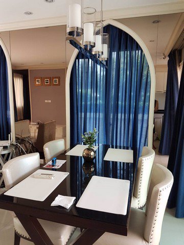 ให้เช่าบ้านกลางเมือง-พระราม-9-ทาว์นโฮมสไตล์-โมเดิร์น-ติดถนนใหญ่คู่ขนานมอเตอร์เวย์-33000-บาท