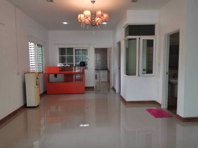 ขายด่วน-ทาวน์โฮม-3-ชั้น-golden-city-อ่อนนุช-พัฒนาการ-หลังมุม-ราคาเพียง-580-ล้านบาท