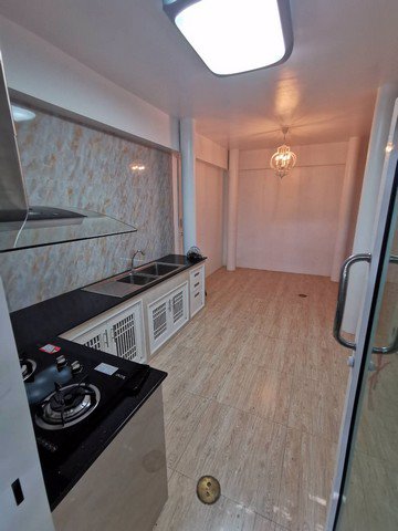 ขายด่วน-ทาวน์โฮม-3-ชั้น-golden-city-อ่อนนุช-พัฒนาการ-หลังมุม-ราคาเพียง-580-ล้านบาท