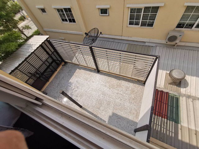 ขายด่วน-ทาวน์โฮม-3-ชั้น-golden-city-อ่อนนุช-พัฒนาการ-หลังมุม-ราคาเพียง-580-ล้านบาท