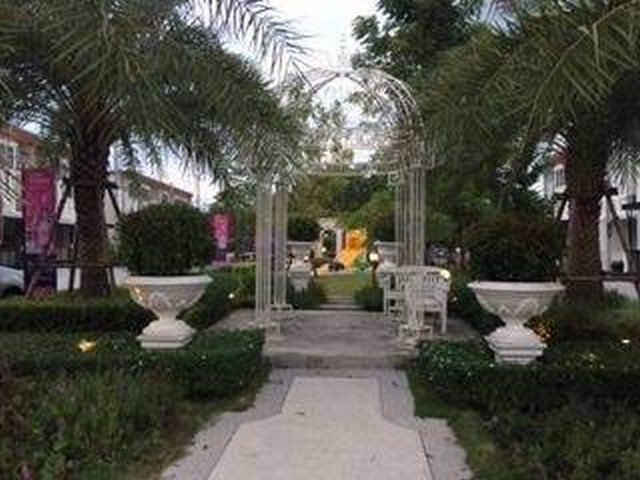 ให้เช่า-ทาวน์เฮ้าส์-2-ชั้น-ใหม่เอี่ยม-มgolden-town-วงศ์สว่าง-แคราย-14000