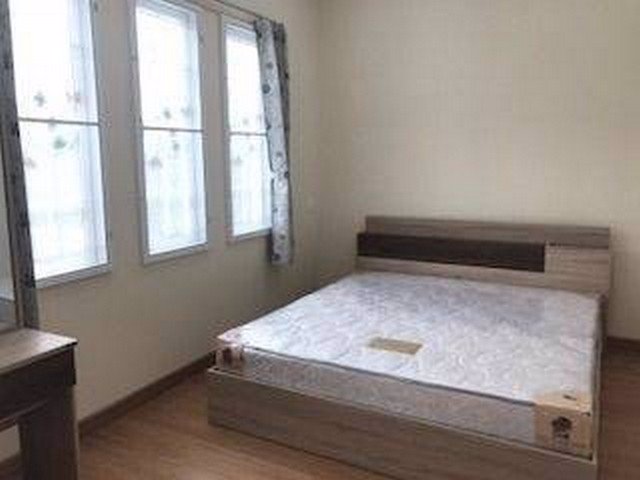 ให้เช่า-ทาวน์เฮ้าส์-2-ชั้น-ใหม่เอี่ยม-มgolden-town-วงศ์สว่าง-แคราย-14000