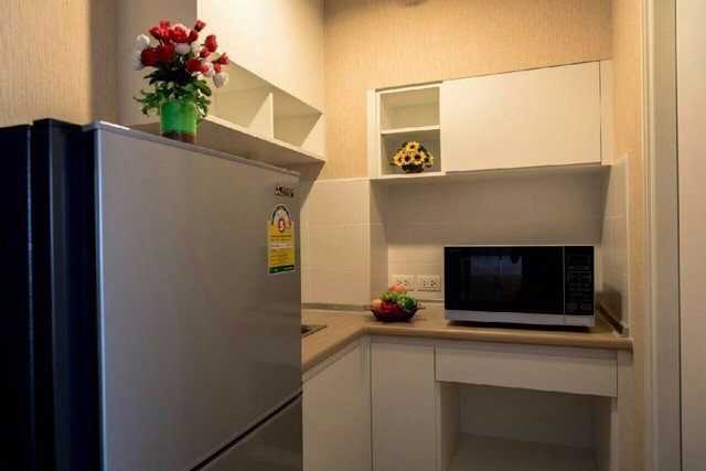 ห้เช่า-lumpini-place-srinakarin-huamark-station-เฟอร์นิเจอครบ-พร้อมเข้าอยู่-15000-บาท