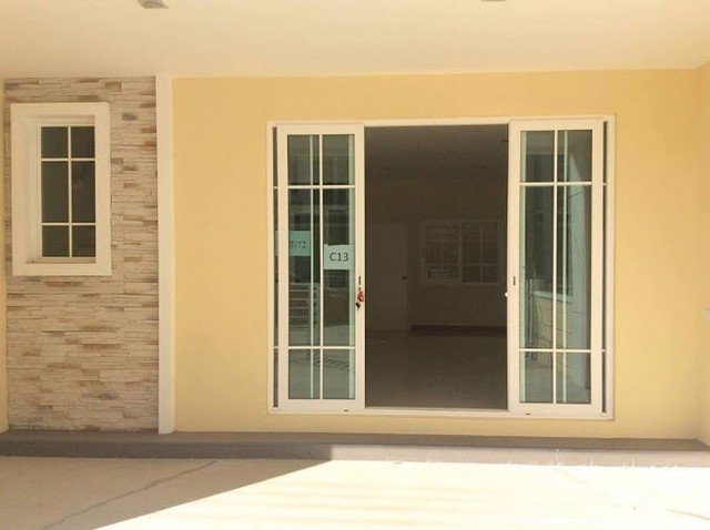 ซุปเปอร์ถูกมาก-ขายทาวน์โฮม-3-ชั้น-โครงการโกลเด้นท์ซิตี้-ราคาเพียง-3500000-บาท