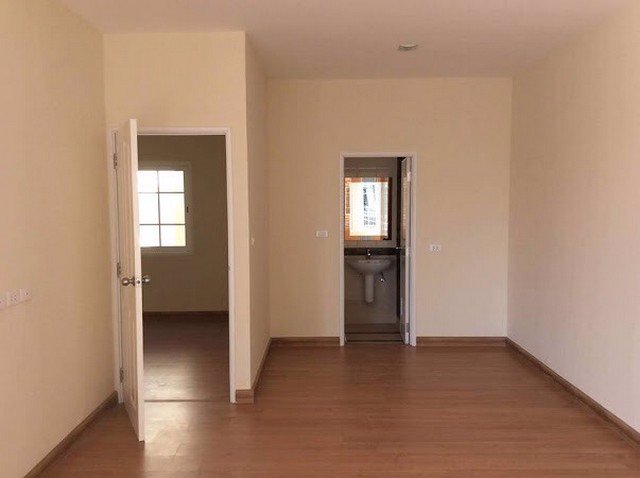 ซุปเปอร์ถูกมาก-ขายทาวน์โฮม-3-ชั้น-โครงการโกลเด้นท์ซิตี้-ราคาเพียง-3500000-บาท