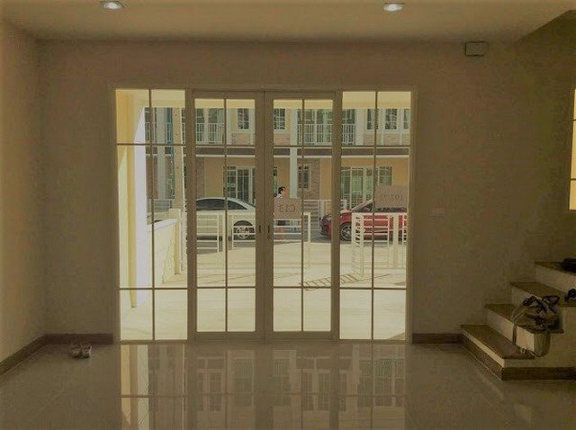 ซุปเปอร์ถูกมาก-ขายทาวน์โฮม-3-ชั้น-โครงการโกลเด้นท์ซิตี้-ราคาเพียง-3500000-บาท