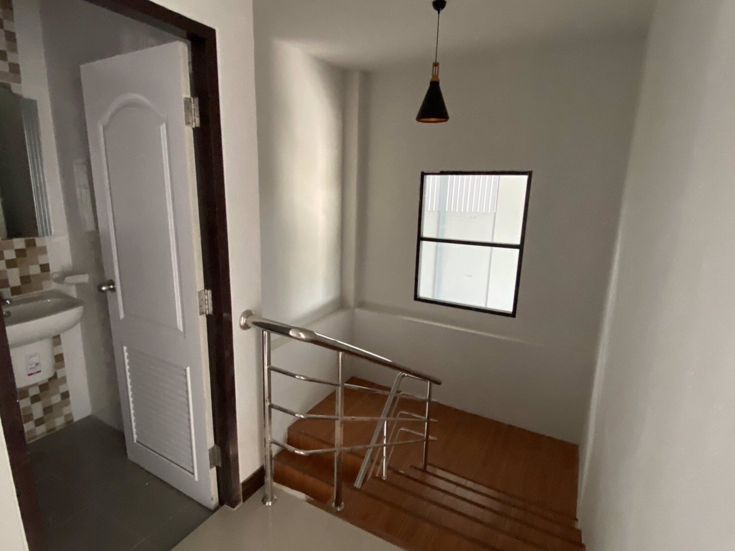 ให้เช่าโรงงาน-ออฟฟิศ-2ชั้น-พื้นที่รวม-680ตรม