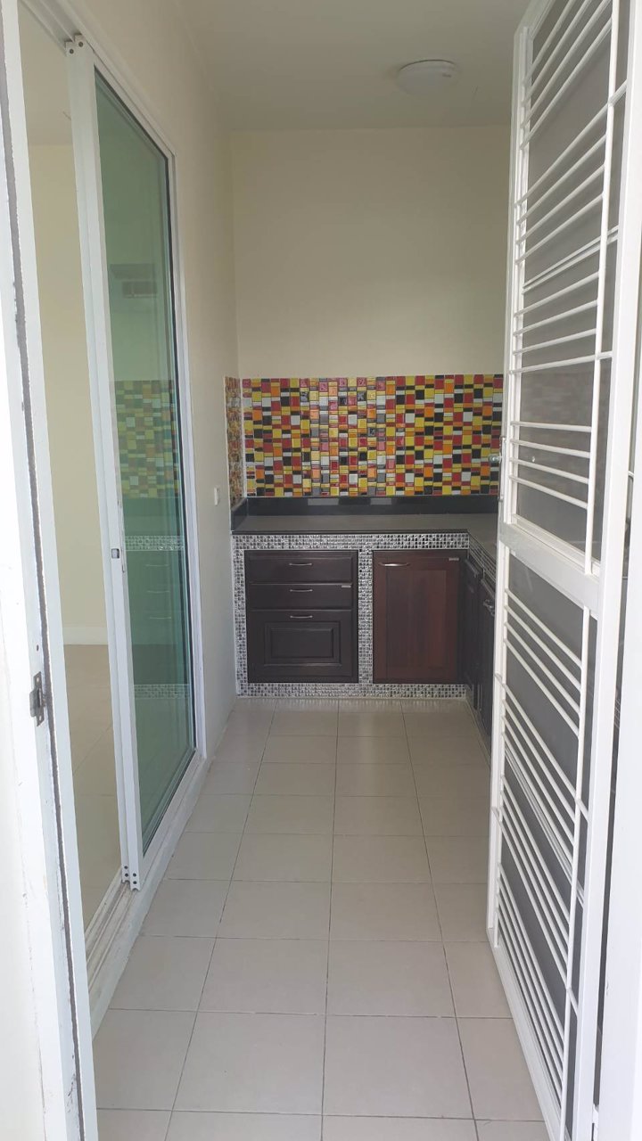 ขายบ้านเดี่ยว-2-ชั้น-หลังมุม-เนื้อที่-80-ตารางวา-หมู่บ้านชวนชมปาร์ค-2-ถนนบางกรวยไทรน้อย-ราคาพิเศษ-