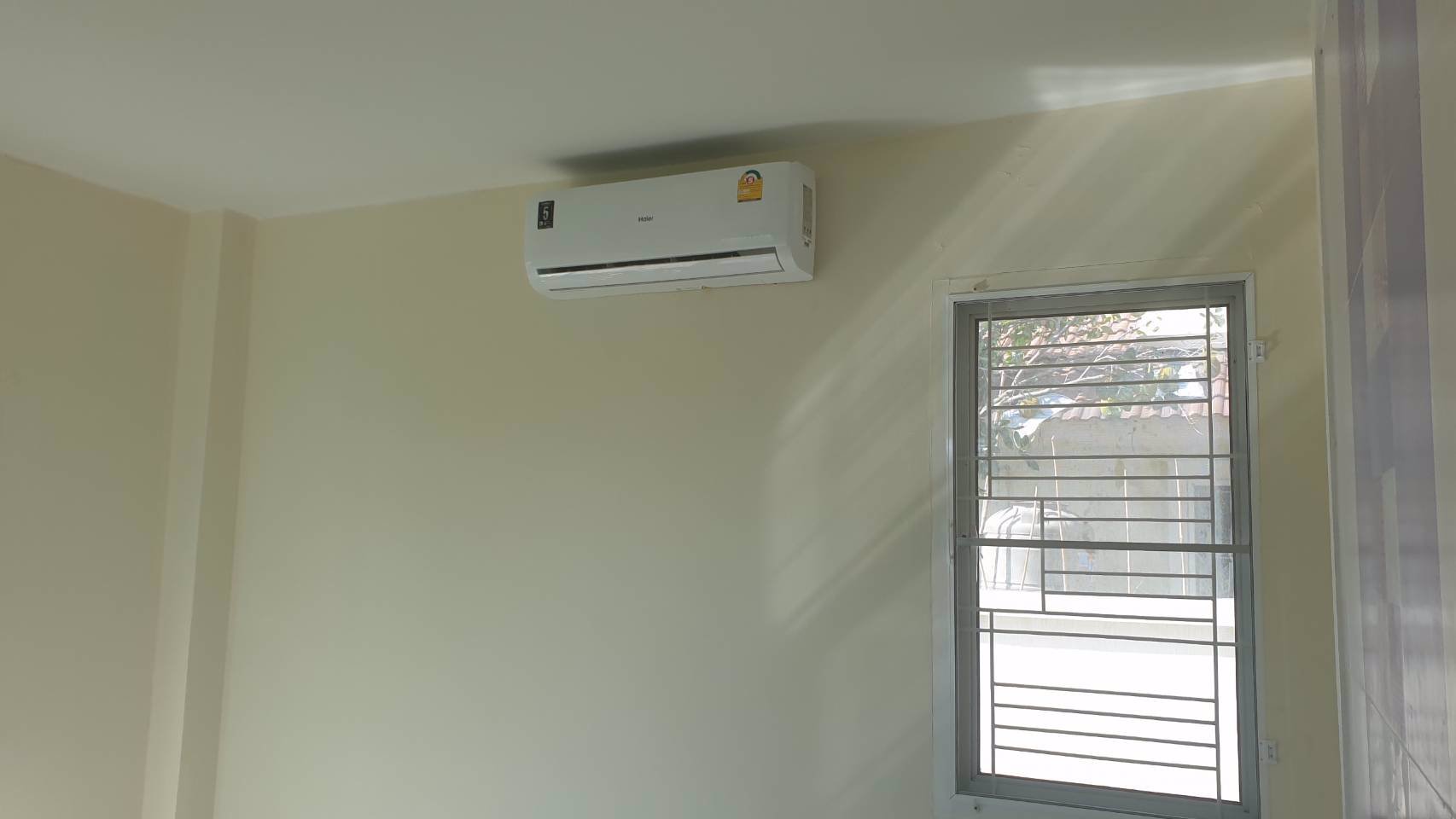 ขายบ้านเดี่ยว-2-ชั้น-หลังมุม-เนื้อที่-80-ตารางวา-หมู่บ้านชวนชมปาร์ค-2-ถนนบางกรวยไทรน้อย-ราคาพิเศษ-