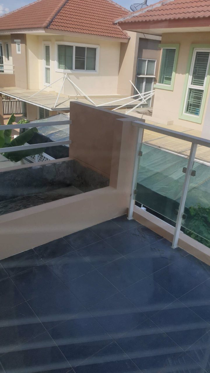 ขายบ้านเดี่ยว-2-ชั้น-หลังมุม-เนื้อที่-80-ตารางวา-หมู่บ้านชวนชมปาร์ค-2-ถนนบางกรวยไทรน้อย-ราคาพิเศษ-