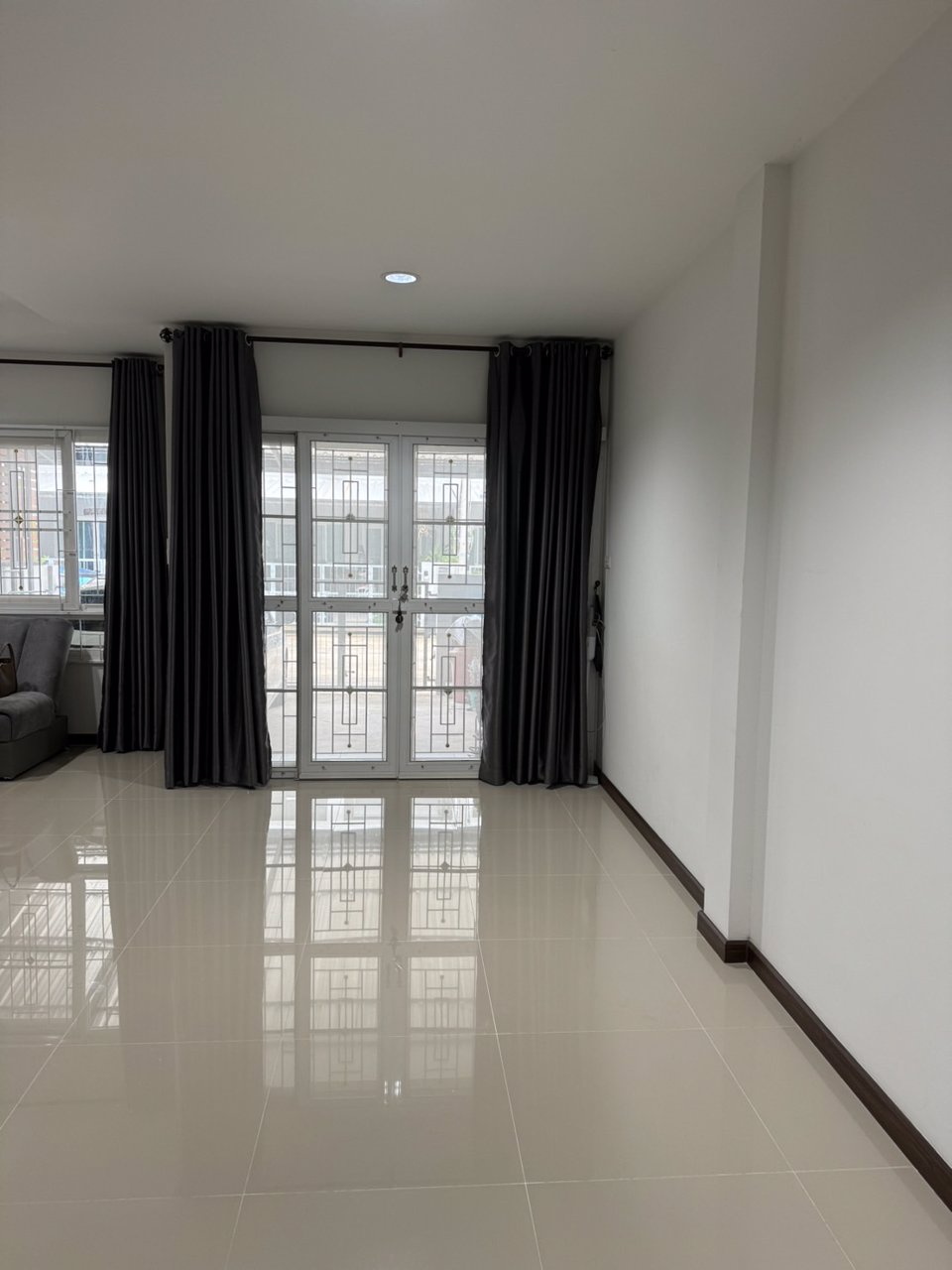 ขาย-ให้เช่า-ทาวน์เฮาส์-2-ชั้น-หมู่บ้าน-ซื่อตรงโคซี่-คลอง-6-ธัญบุรี