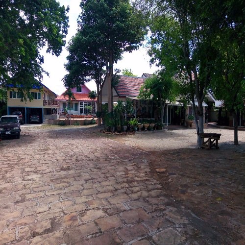 ขายบ้านพร้อมที่ดิน-ปากช่อง-4-ไร่-ติดถนนสาธารณะ-วิวเขา-ติดแหล่งความเจริญทุกด้าน-พร้อมอยู่-ต่อรองได้