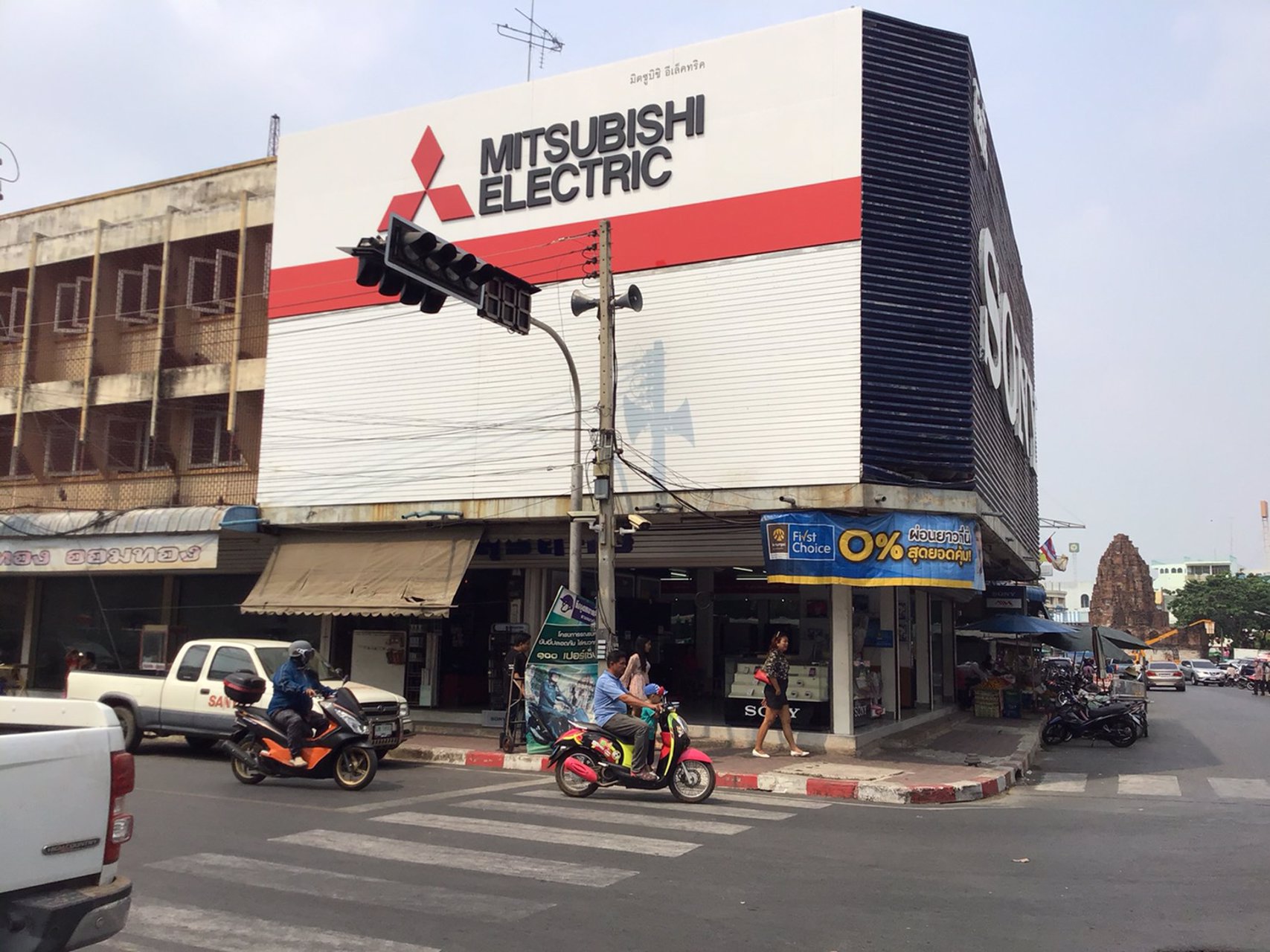 ขายอาคารพาณิชย์-2-คูหา-3-ชั้น-ใจกลางเมืองลพบุรี