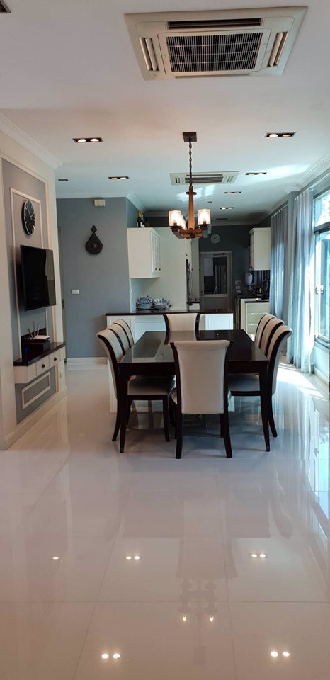 ขายบ้านเดี่ยว-สุดหรูใกล้มหาวิทยาลัยสแตนฟอร์ด