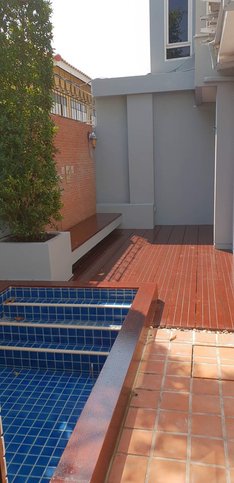 ขายบ้านเดี่ยว-สุดหรูใกล้มหาวิทยาลัยสแตนฟอร์ด