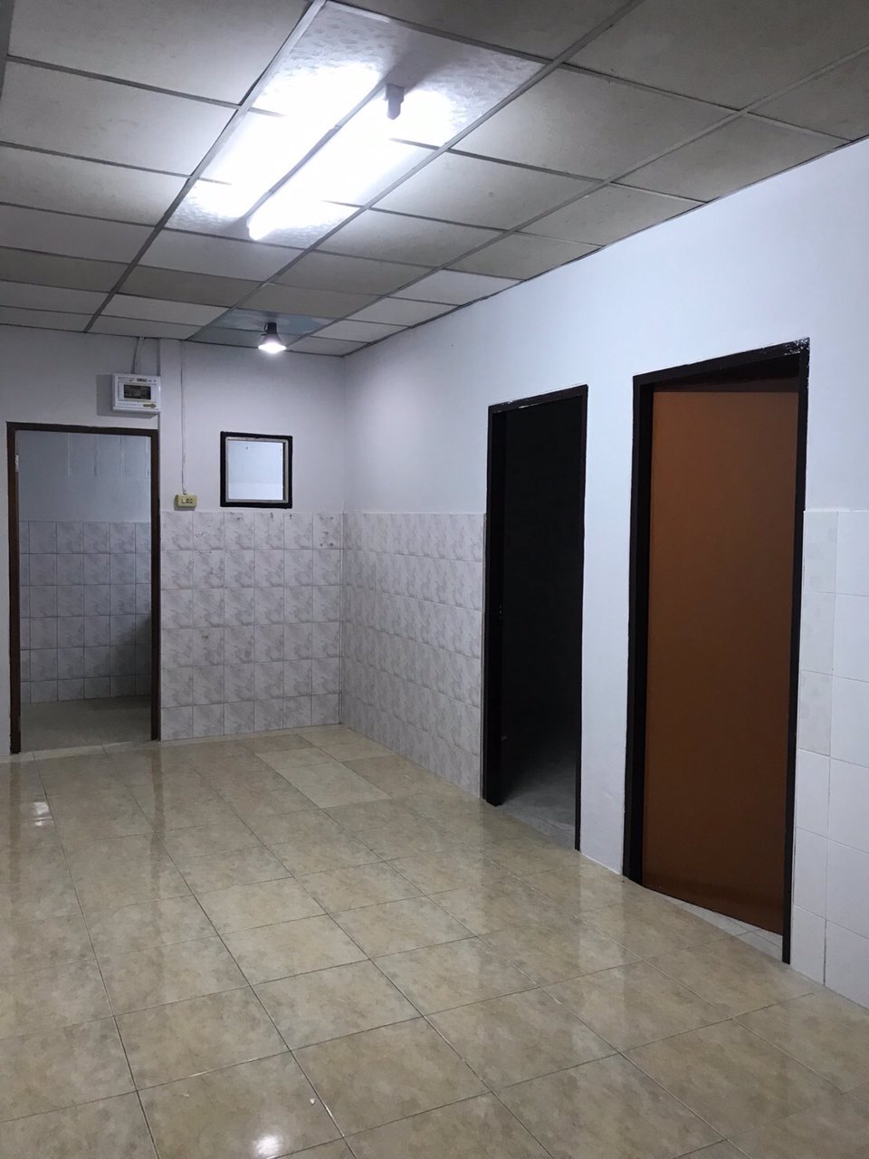 ขายทาวน์เฮาส์-ขายพร้อมผู้เช่า