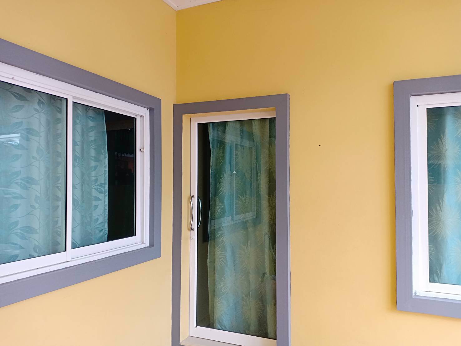 ขายบ้านแฝด-อยู่ห่างถนนใหญ่-200-เมตร-อยู่ฝั่งถนนขาเข้าเมือง