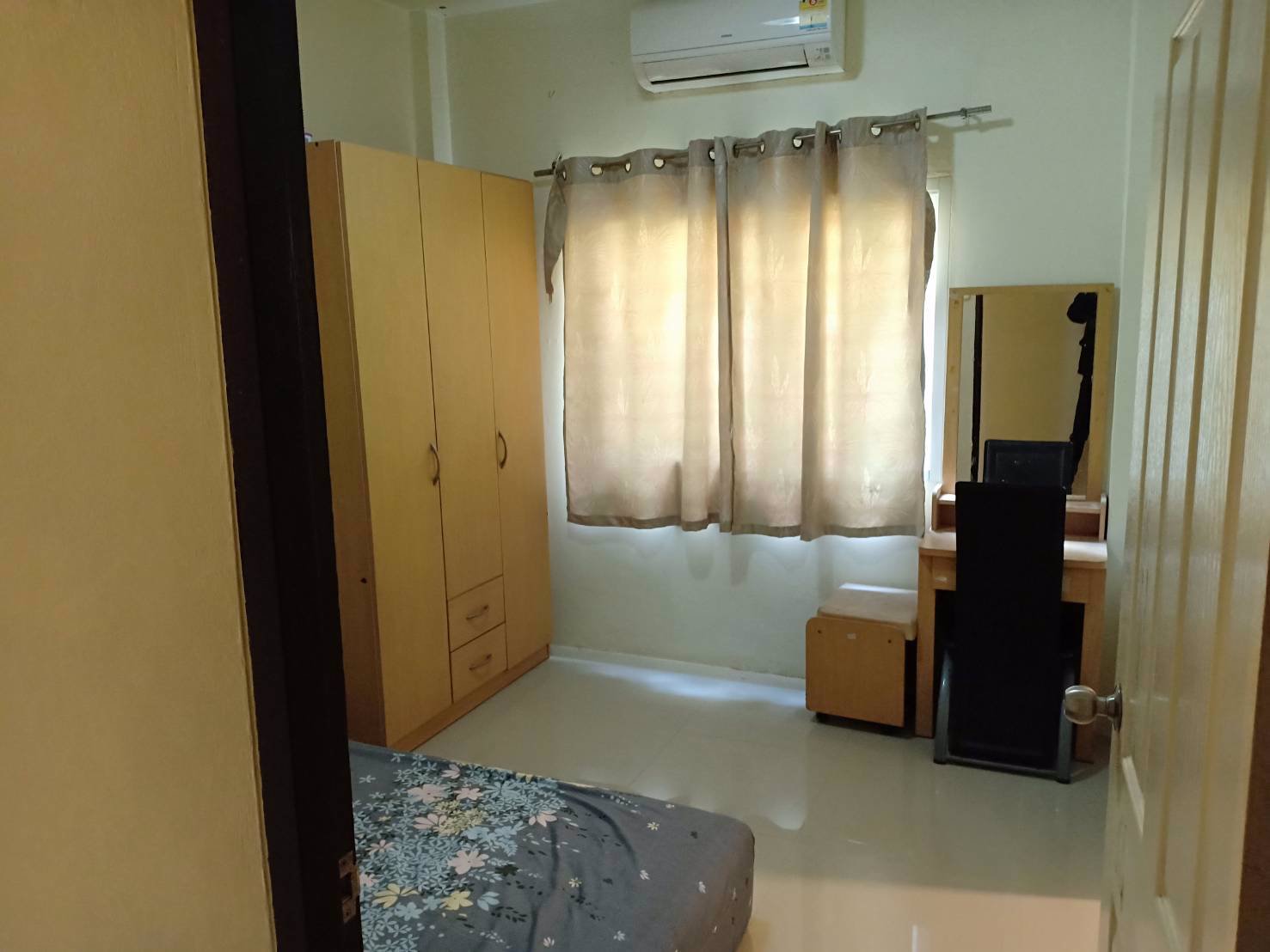 ขายบ้านแฝด-อยู่ห่างถนนใหญ่-200-เมตร-อยู่ฝั่งถนนขาเข้าเมือง