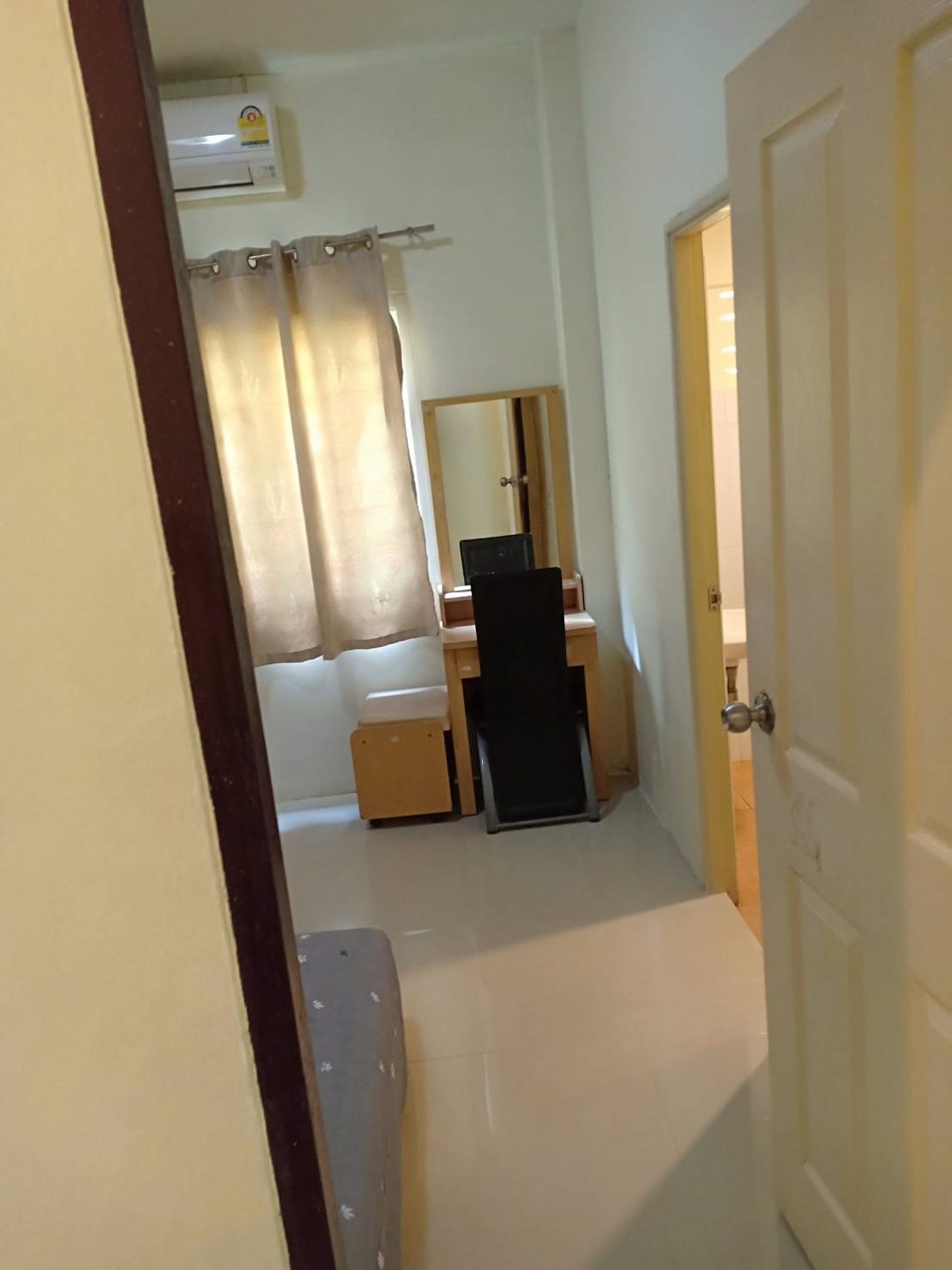 ขายบ้านแฝด-อยู่ห่างถนนใหญ่-200-เมตร-อยู่ฝั่งถนนขาเข้าเมือง