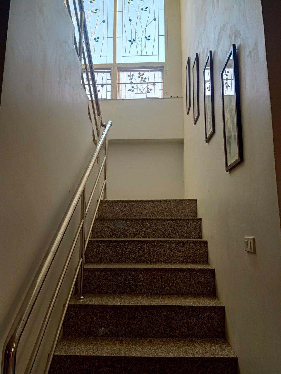 ขายบ้านเดี่ยว-2-ชั้นพร้อมที่ดิน-225-ตรว