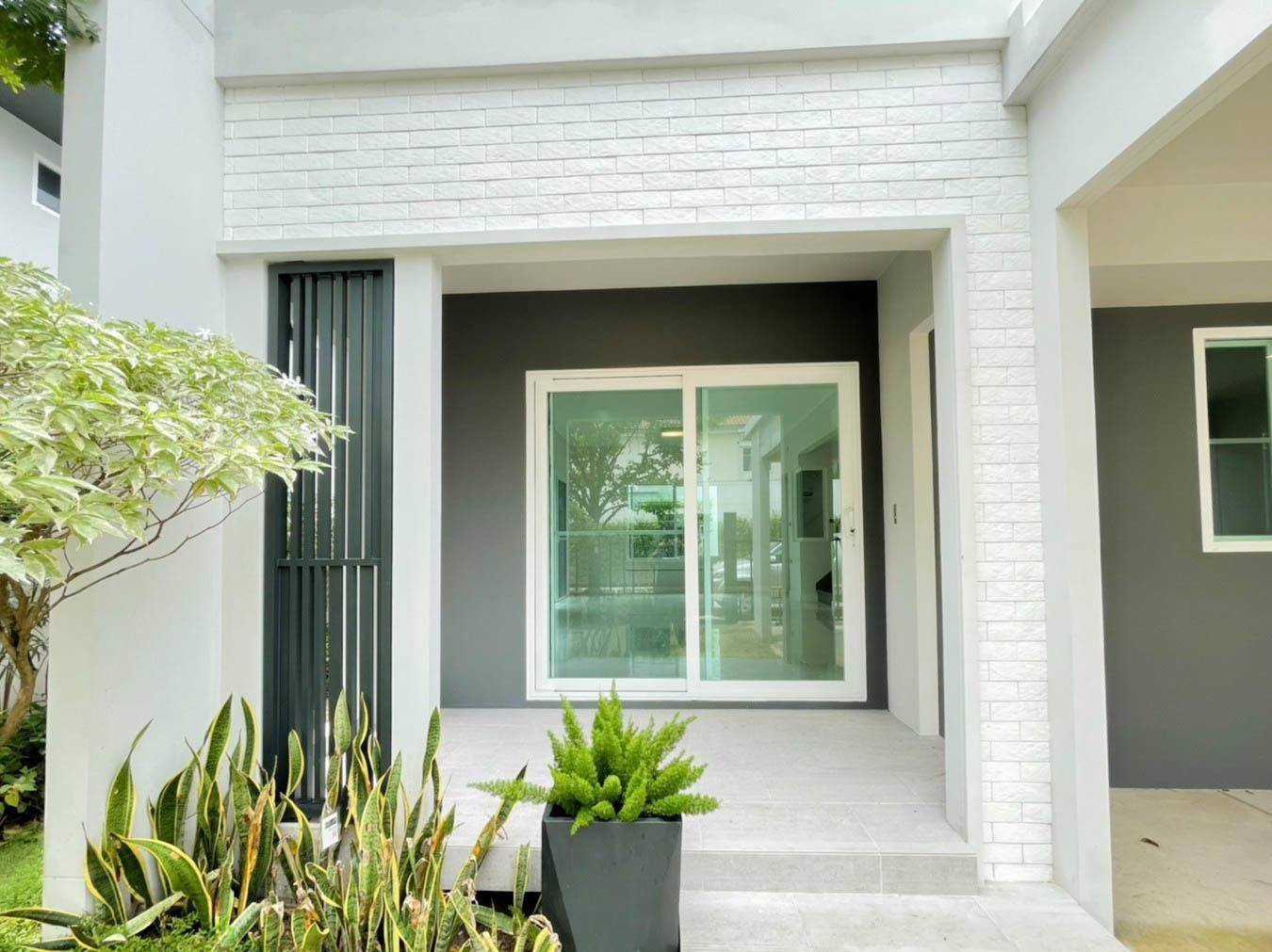 ขายบ้านเดี่ยว-2-ชั้น-โครงการ-มัณฑนา-มอเตอร์เวย์-กรุงเทพกรีฑาตัดใหม่