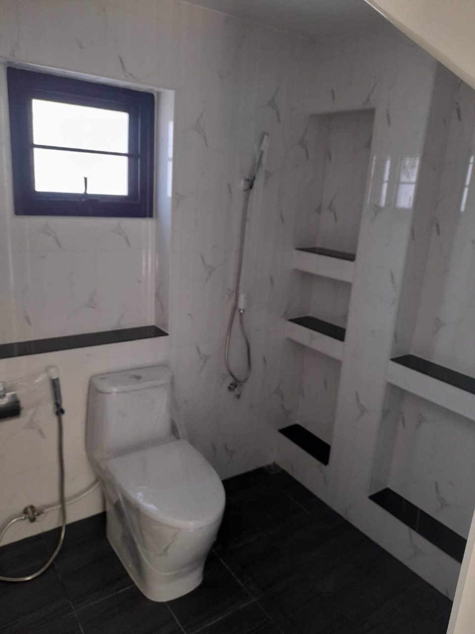 บ้านเดี่ยวสองชั้น-พร้อมที่ดิน-contemporary-style