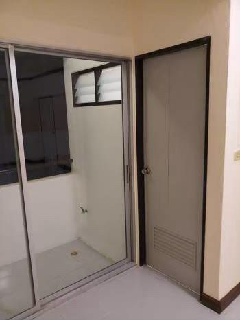 ขายคอนโดห้องสตูดิโอ-ขนาด-31-ตรม-ปรับปรุงใหม่ทั้งหมด-ทั้งทาสี-เปลี่ยนสุขภัณฑ์พร้อมเข้าอยู่