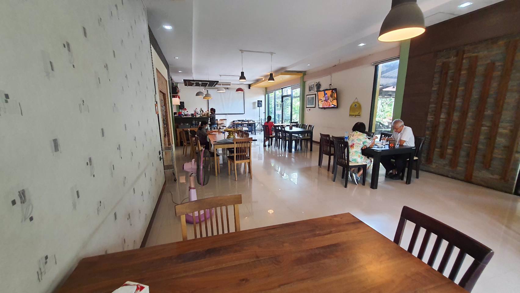 ขายที่ดิน-พร้อมสิ่งปลูกสร้าง-กิจการร้านอาหาร-พร้อมดำเนินกิจการต่อได้ทันที-เจ้าของขายเอง-