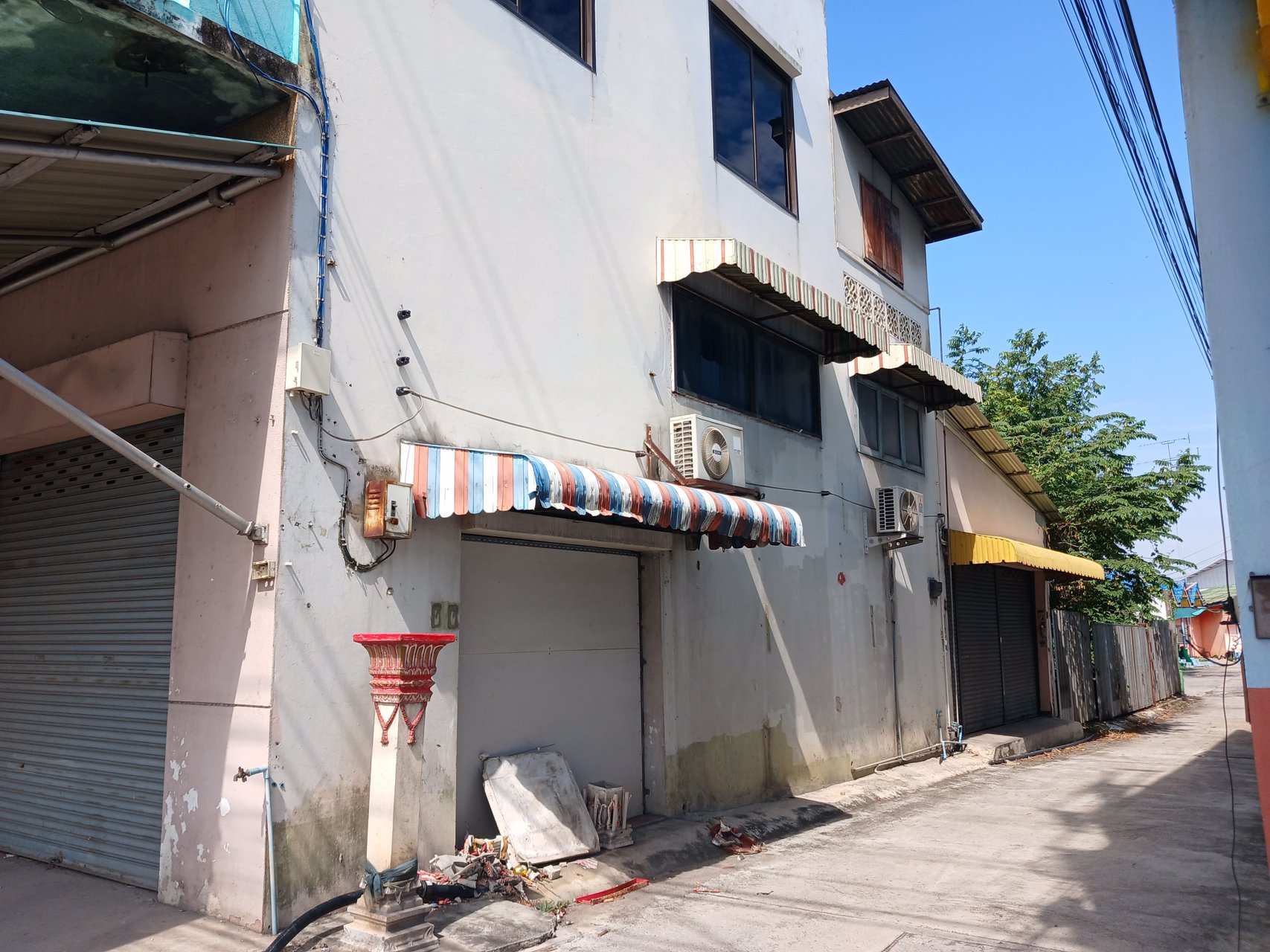 ขาย-ให้เช่า-อาคารพาณิชย์พร้อมพื้นที่ว่าง-ติดถนนพหลโยธิน-สามแยกหนองแค-