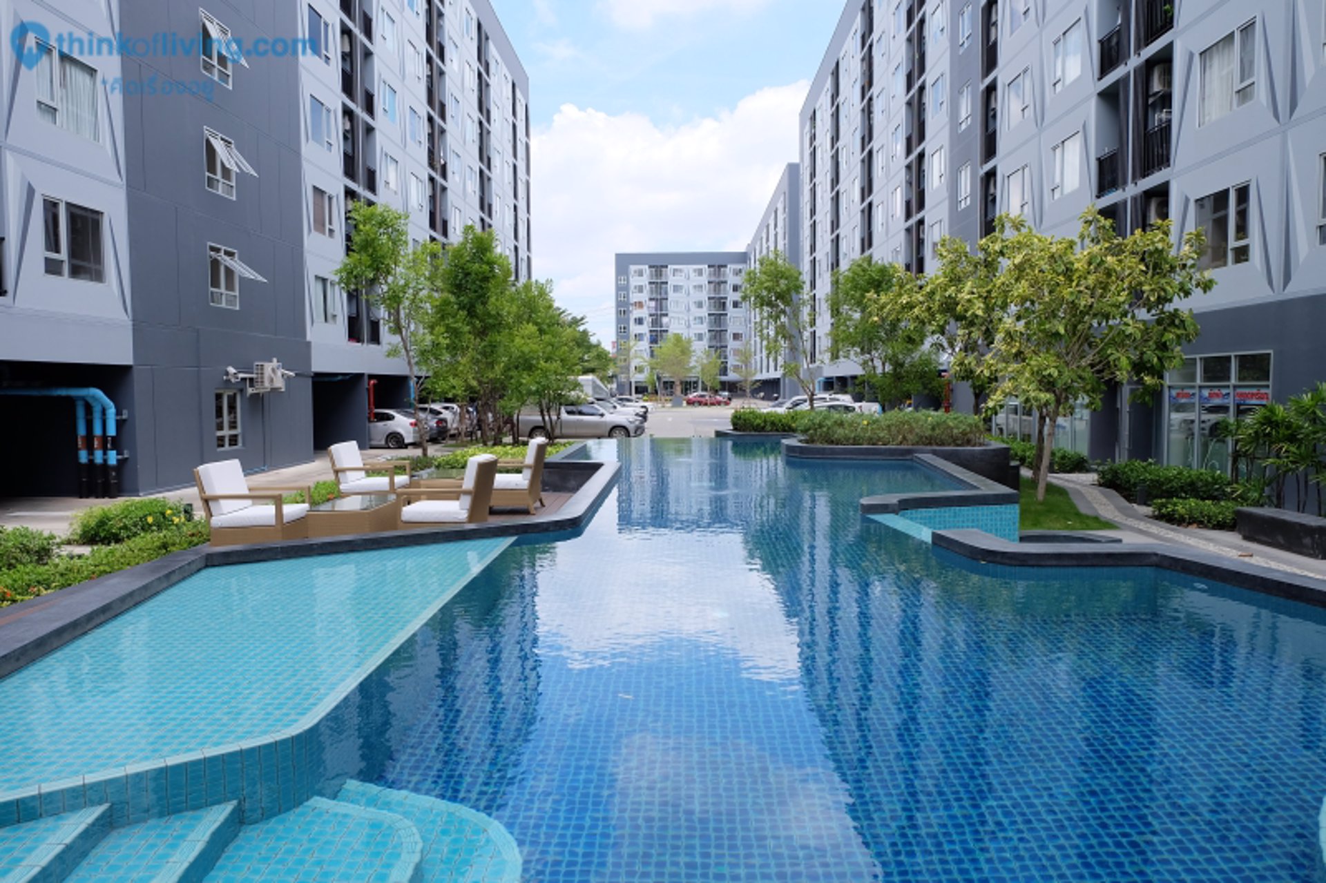 plum-condo-extra-ramaii-for-rent
