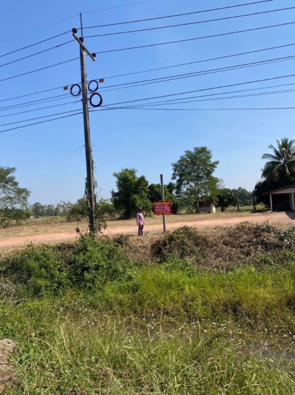 ขายที่ดิน-ทำเลทอง-เนื้อที่-200-ตรว